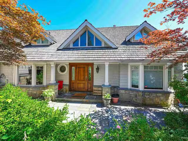 House for sale in West Vancouver, West Vancouver, 1444 Sandhur.