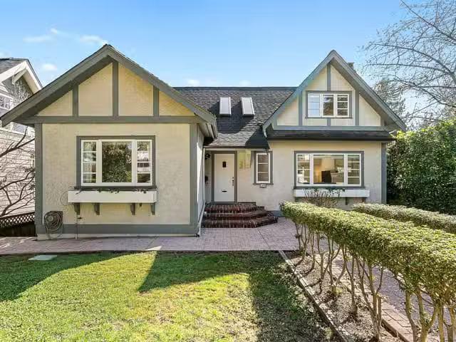 House for sale in West Vancouver, West Vancouver, 1478 Haywood.