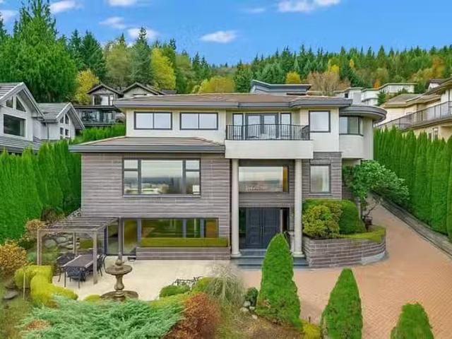 House for sale in West Vancouver, West Vancouver, 1525 Errigal.