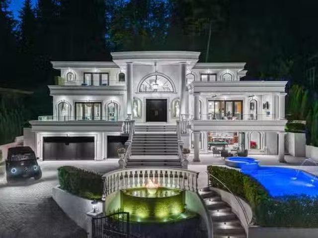 House for sale in West Vancouver, West Vancouver, 1522 Chartwe.