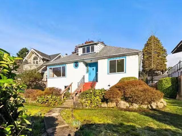 House for sale in West Vancouver, West Vancouver, 1531 Inglewo.