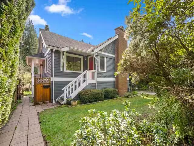 House for sale in West Vancouver, West Vancouver, 1588 Inglewo.