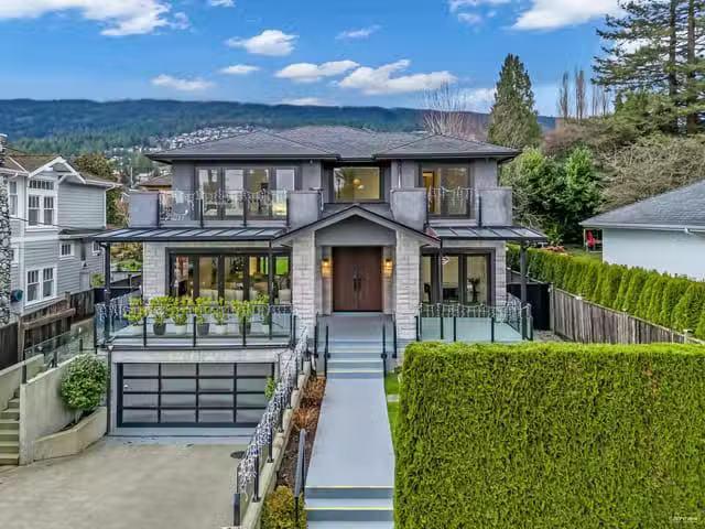 House for sale in West Vancouver, West Vancouver, 2227 Haywood.