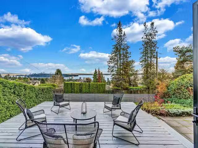 House for sale in West Vancouver, West Vancouver, 2234 Palmers.