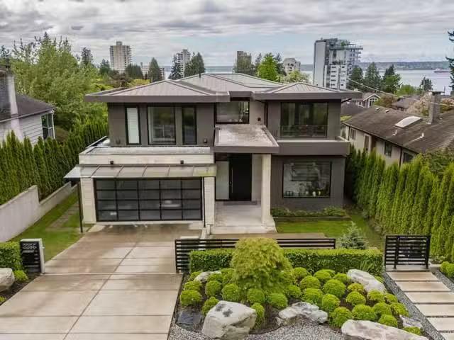 House for sale in West Vancouver, West Vancouver, 2256 Jeffers.