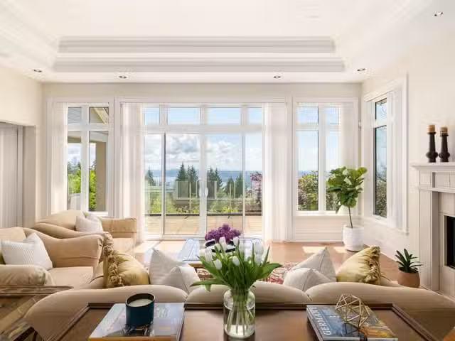House for sale in West Vancouver, West Vancouver, 2356 Kadlec.