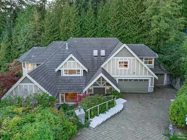 House for sale in West Vancouver, West Vancouver, 2398 Constan.
