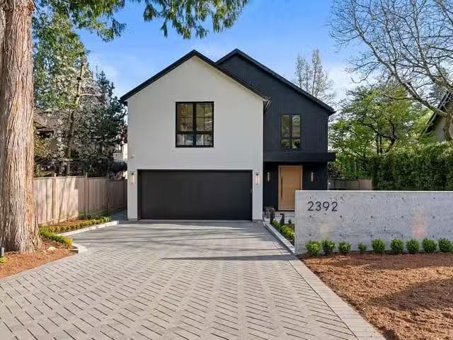 House for sale in West Vancouver, West Vancouver, 2392 Lawson.