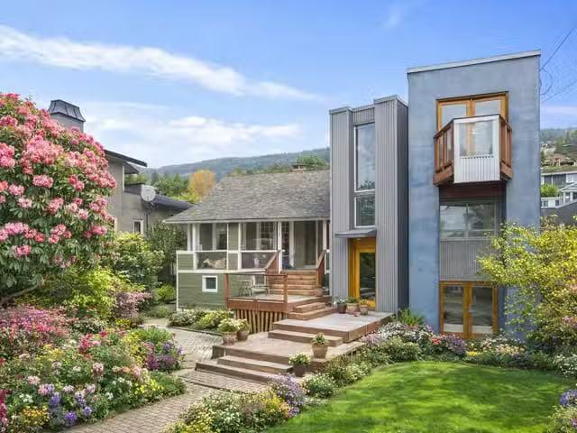 House for sale in West Vancouver, West Vancouver, 2433 Mathers.