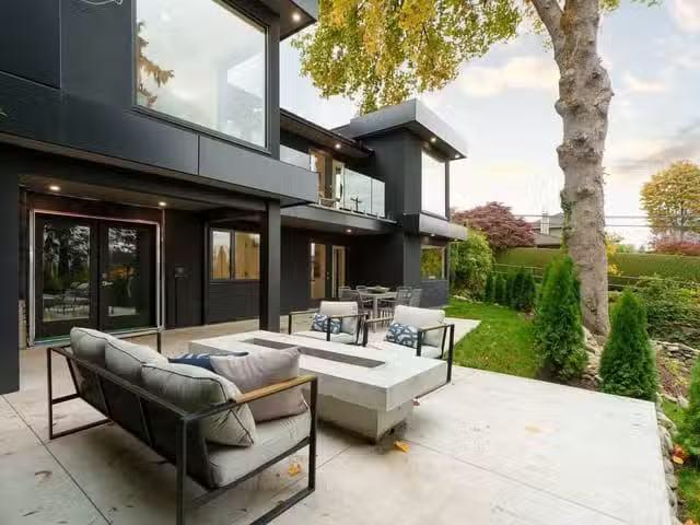House for sale in West Vancouver, West Vancouver, 2508 Nelson.