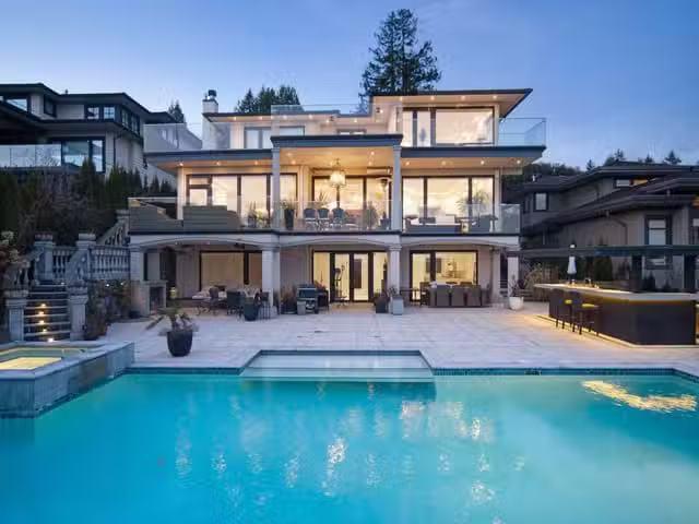 House for sale in West Vancouver, West Vancouver, 2538 Ottawa.