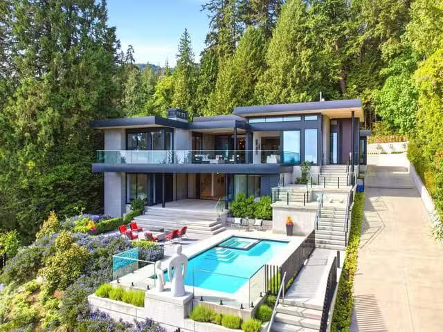 House for sale in West Vancouver, West Vancouver, 2965 Altamon.