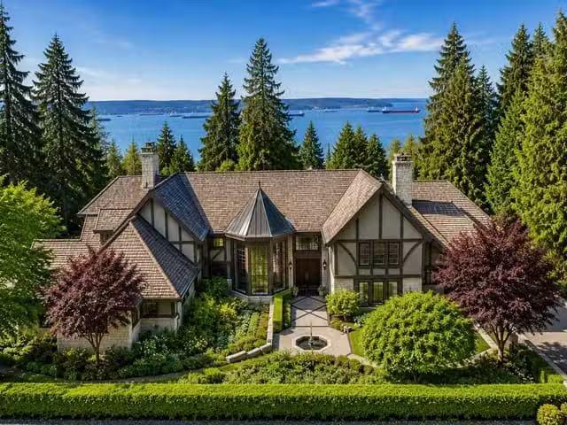 House for sale in West Vancouver, West Vancouver, 2980 Palmers.