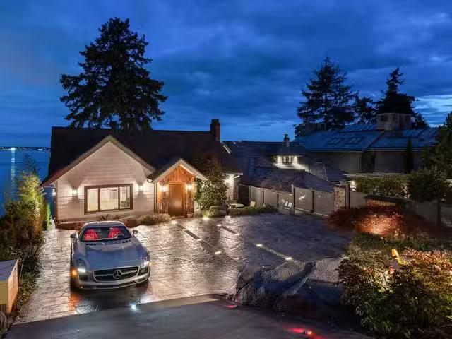 House for sale in West Vancouver, West Vancouver, 3298 Radclif.