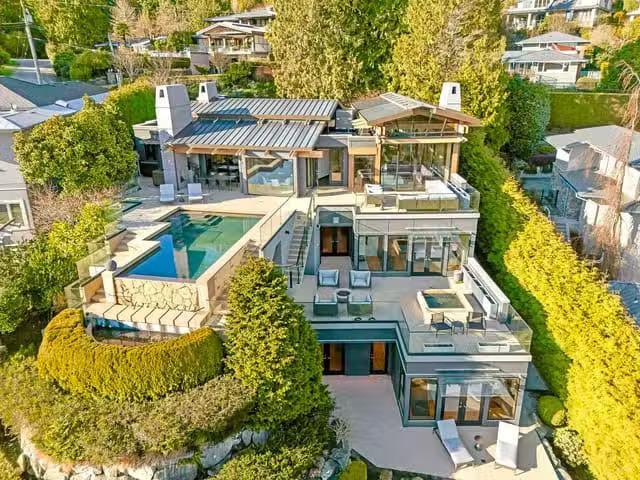 House for sale in West Vancouver, West Vancouver, 3370 Craigen.