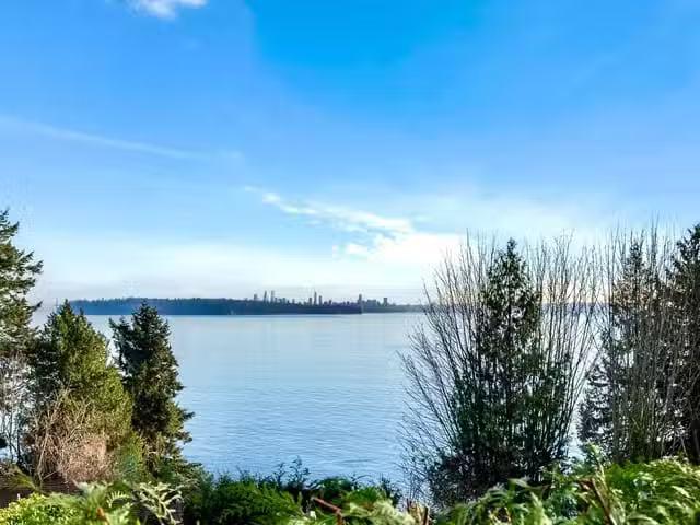 House for sale in West Vancouver, West Vancouver, 3575 Sunset.