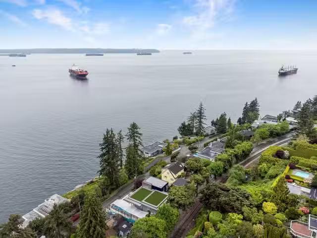 House for sale in West Vancouver, West Vancouver, 3615 Sunset.