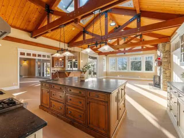 House for sale in West Vancouver, West Vancouver, 366 Keith Ro.