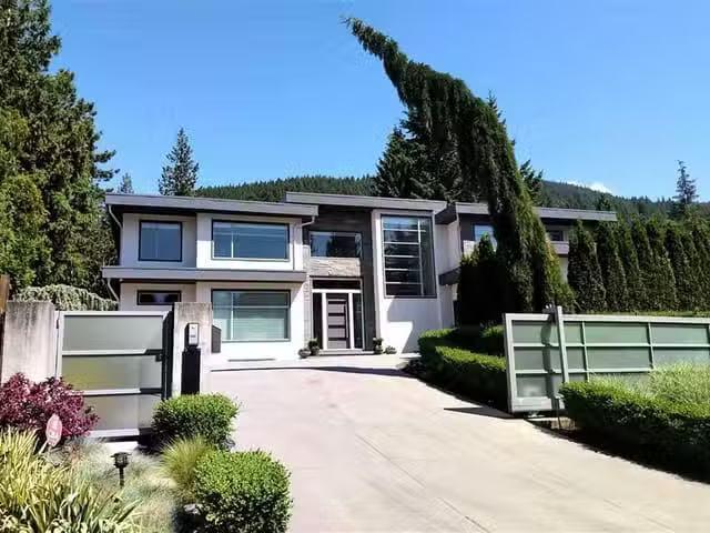 House for sale in West Vancouver, West Vancouver, 3771 Southri.