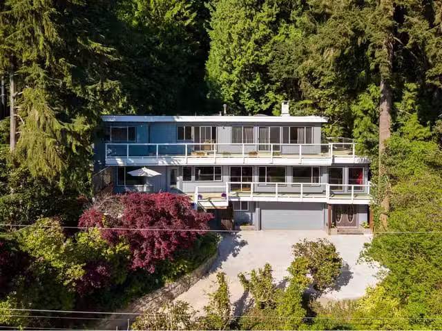 House for sale in West Vancouver, West Vancouver, 3897 Bayridg.