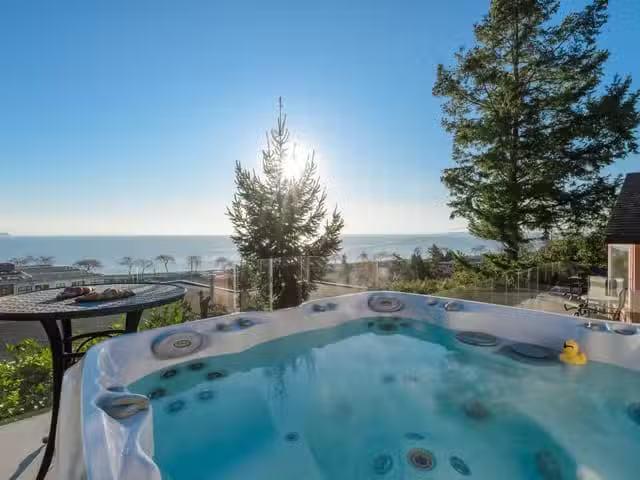 House for sale in White Rock, South Surrey White Rock, 14810 P.