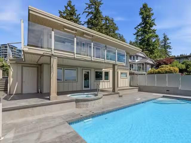 House for sale in White Rock, South Surrey White Rock, 14843 H.