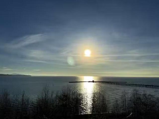 House for sale in White Rock, South Surrey White Rock, 15181 M.