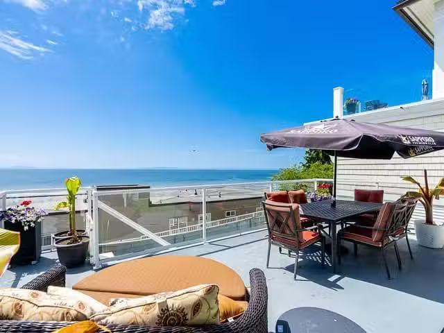 House for sale in White Rock, South Surrey White Rock, 15410 V.