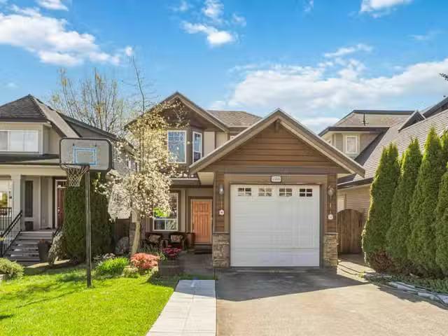 House for sale in White Rock, South Surrey White Rock, 15544 R.