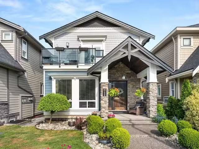 House for sale in White Rock, South Surrey White Rock, 10 1426.