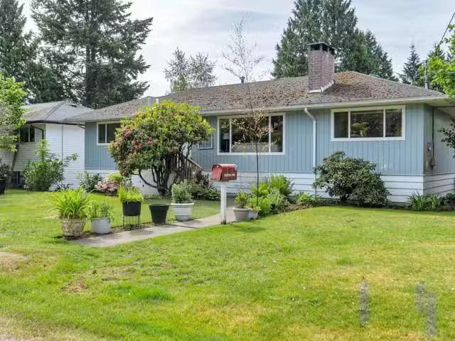 House for sale in White Rock, South Surrey White Rock, 13890 B.