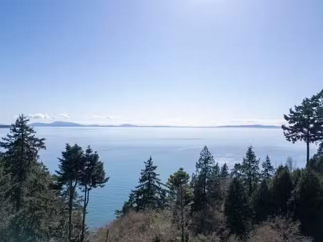 House for sale in White Rock, South Surrey White Rock, 13922 T.