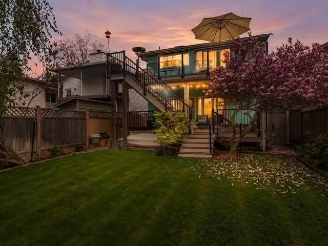 House for sale in White Rock, South Surrey White Rock, 867 Sta.