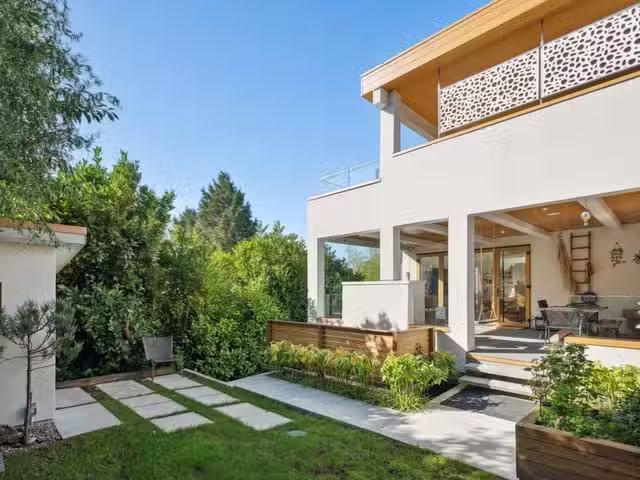 House for sale in White Rock, South Surrey White Rock, 828 Ste.