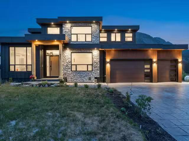 House for sale in Whistler, Whistler, 9361 Wedgemount Plateau.