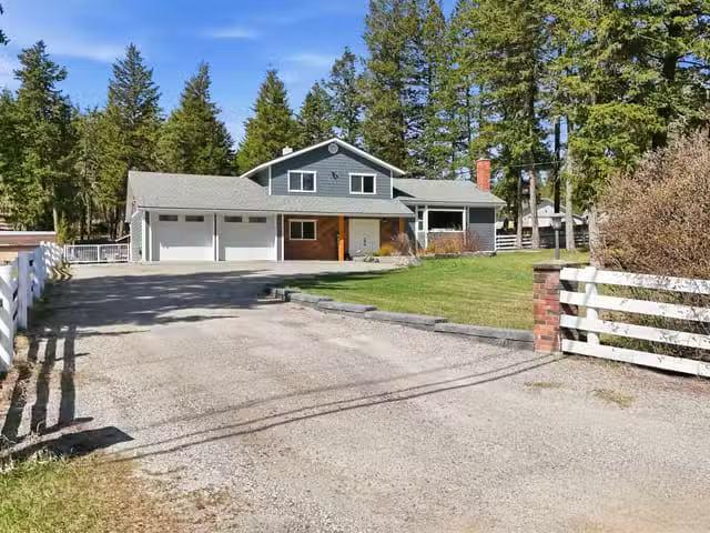 House for sale in Williams Lake, Williams Lake, 2479 Bush Road.