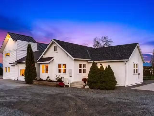 House for sale in Yarrow, Yarrow, 4990 Boundary Road, 263119044