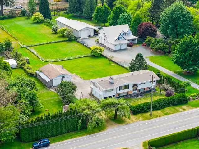House for sale in Yarrow, Yarrow, 41588 Yarrow Central Road, 2.