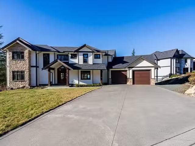 House for sale in Abbotsford, Abbotsford, 12 37885 Bakstad Roa.