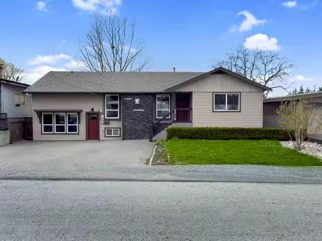 House for sale in Abbotsford, Abbotsford, 2319 Hemlock Street.