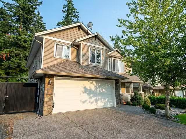 House for sale in Abbotsford, Abbotsford, 27680 Signal Court.