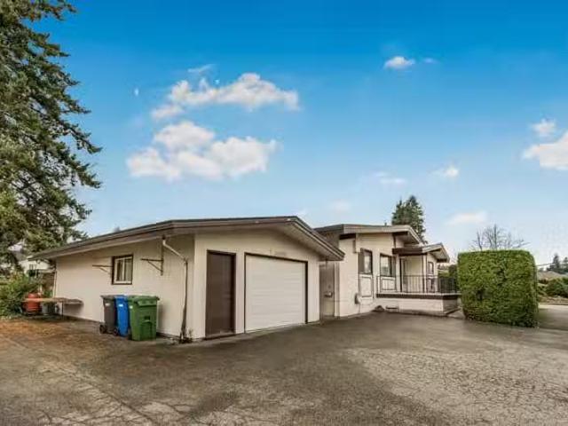 House for sale in Abbotsford, Abbotsford, 31908 Old Yale Road.