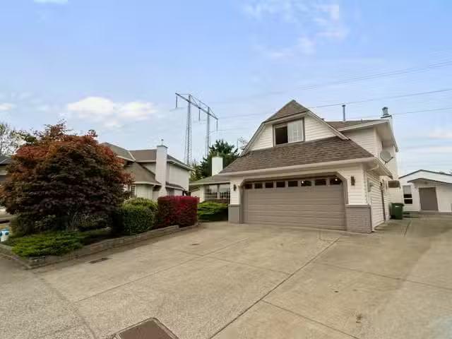 House for sale in Abbotsford, Abbotsford, 32345 Clinton Avenue.