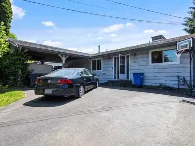House for sale in Abbotsford, Abbotsford, 33232 Plaxton Cresce.