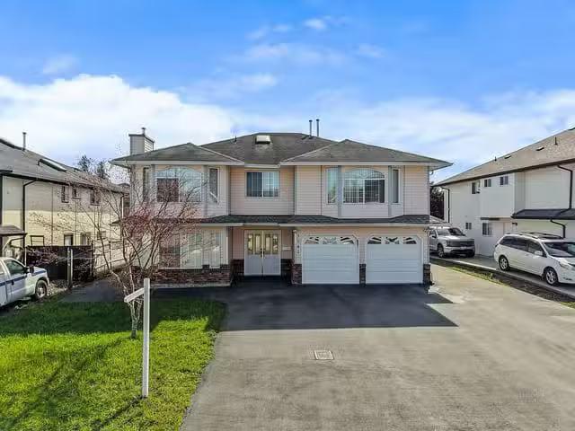 House for sale in Abbotsford, Abbotsford, 3542 Galiano Drive.