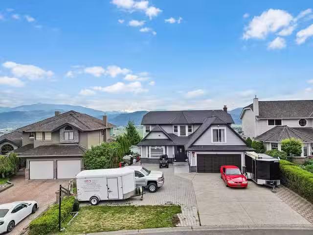 House for sale in Abbotsford, Abbotsford, 35834 Eaglecrest Dri.