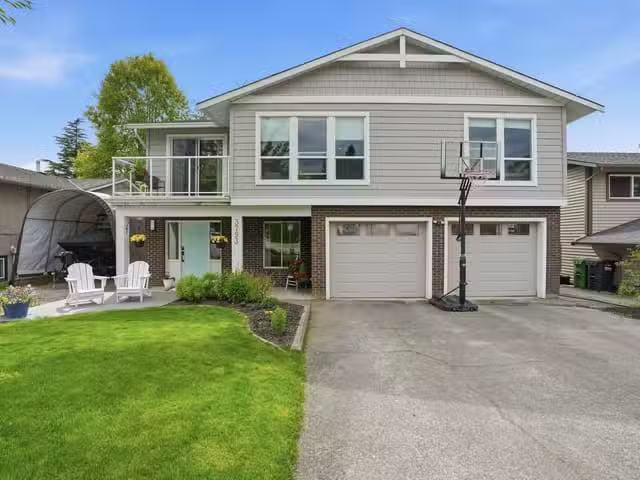 House for sale in Abbotsford, Abbotsford, 3793 Sandy Hill Road.