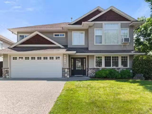 House for sale in Abbotsford, Abbotsford, 4070 Channel Street.