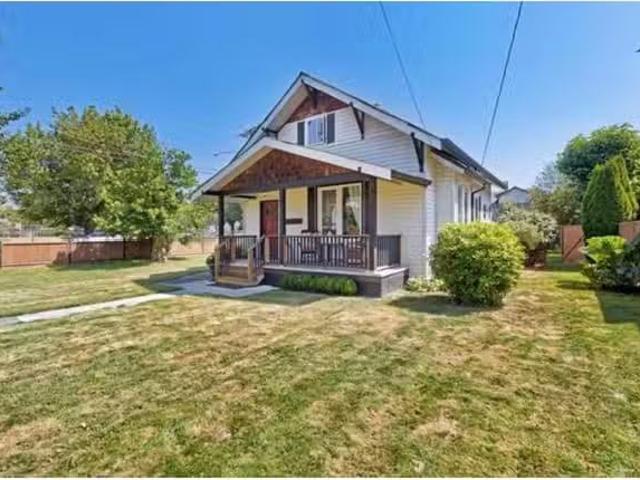 House for sale in Abbotsford, Abbotsford, 5690 Riverside Stree.