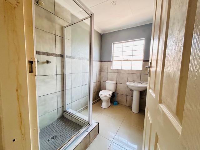 House For Sale in Alveda, Johannesburg
